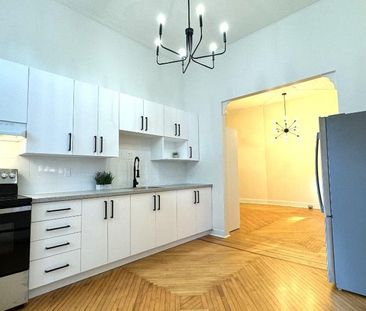 MAJESTUEUX 3 1/2 semi meublé dans un immeuble ancestral (LOGEMENT U... - Photo 2