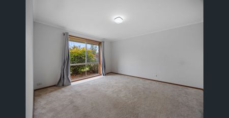 SPACIOUS FAMILY LIVING IN PRIME ALFREDTON - Photo 3