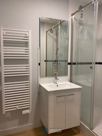 Location Appartement 3 pièces 72m² ORLEANS 45000 - Photo 3