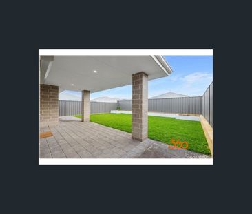 4x2 Modern Masterpiece – Stylish Comfort & Spacious Living Await! - Photo 6