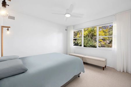 Coastal Living Meets Family Comfort - Photo 2