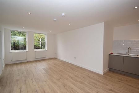 2 bedroom apartment to rent - Photo 2