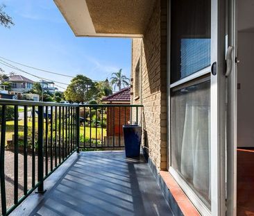 Quiet, Convenient and Full of Natural Light - Photo 1