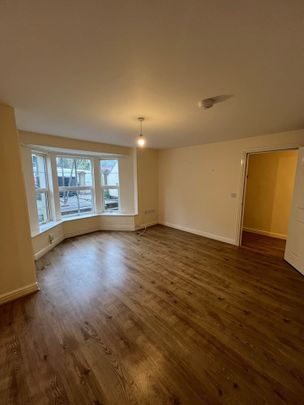 2 Bed Flat, Garden Eastfield Road, BS6 - Photo 1