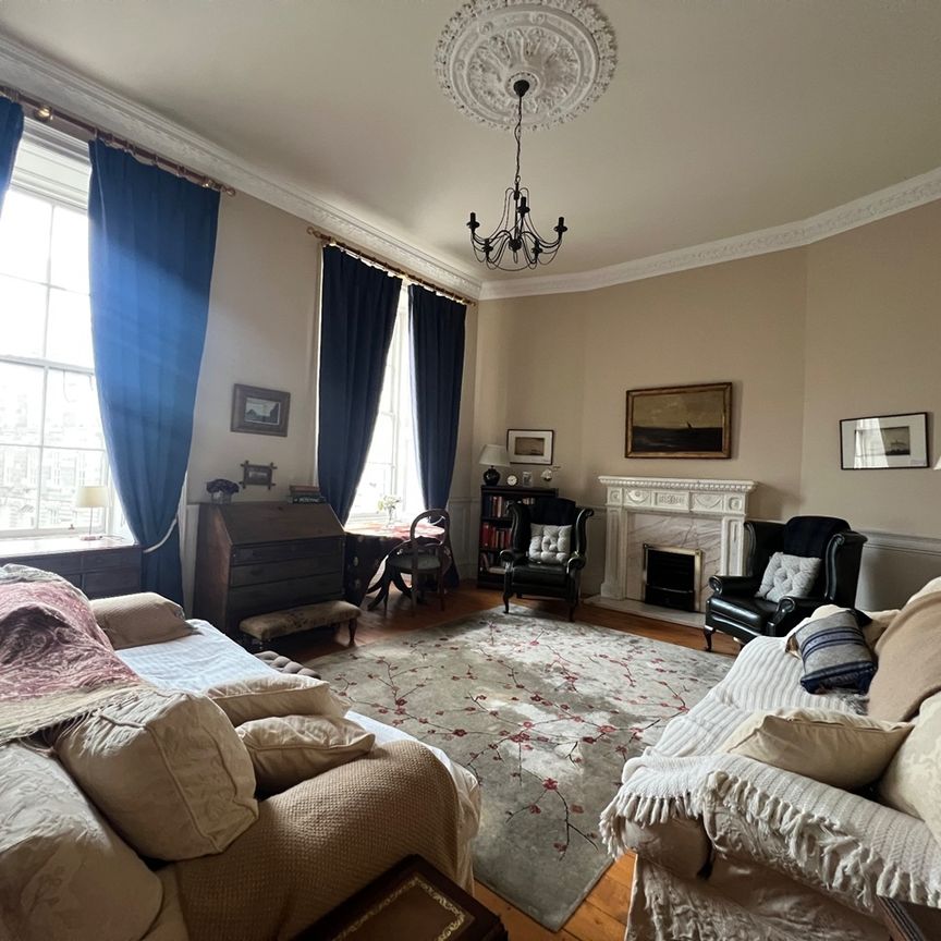 2 Bed Flat, Edinburgh, EH1 - Photo 1
