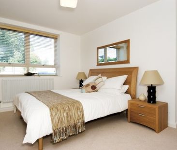 1 Bed - Kew Bridge Court,chiswick High Road, W4 - Photo 3