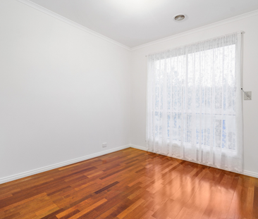 Neat Home In A Great Location - Photo 5 | Rentumo