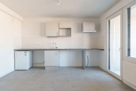 Location Appartement 2 pièces 43m² - Photo 5