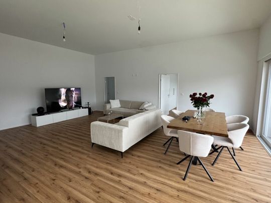 3.5 Zimmer, 97 m², EG - Photo 1