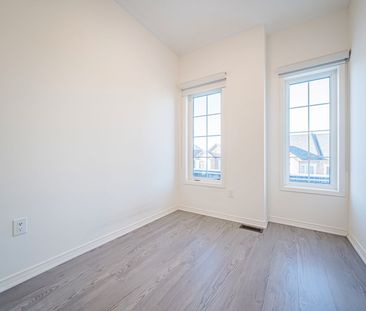 For Lease - 77 Ness Drive, Richmond Hill, Ontario - Photo 5