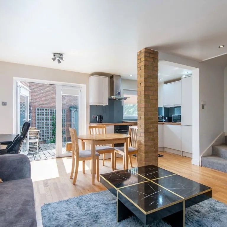 2 Bed Semi-Detached House, St. Michaels Close, E16 - Photo 1