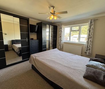 3 bedroom bungalow to rent - Photo 3