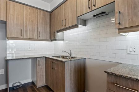 For Lease - 5002 King Street Unit# 403, Lincoln, Ontario - Photo 4