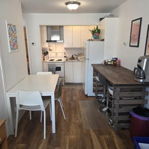 3 1/2 à 2 Pas De L'université Et Cegep - Photo 3