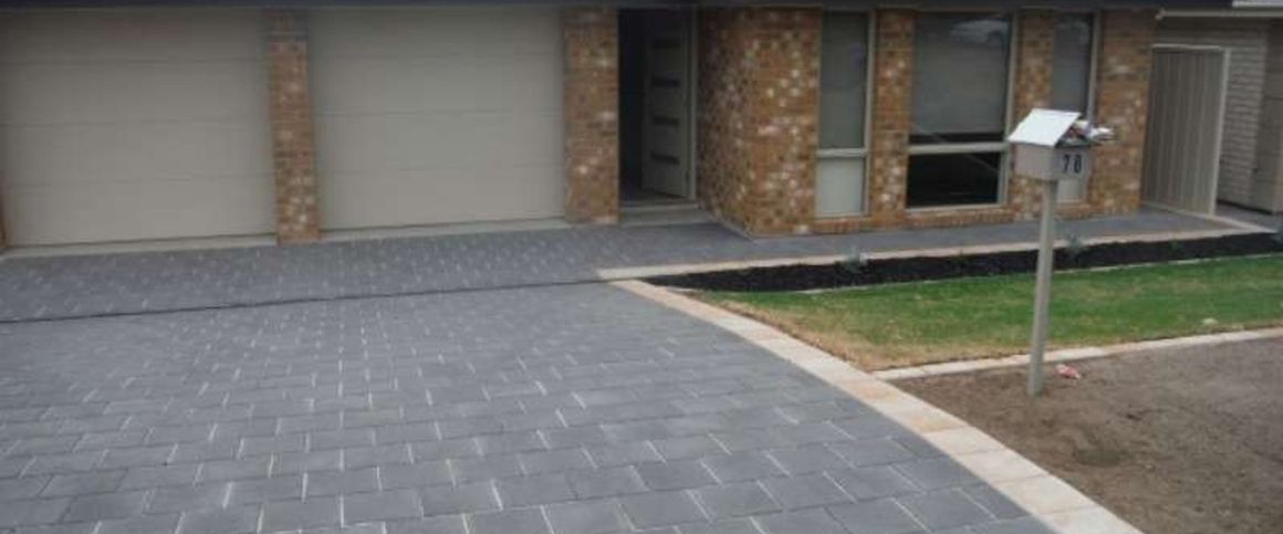 Perfect 4 Bedroom Home !! Must See - Photo 1