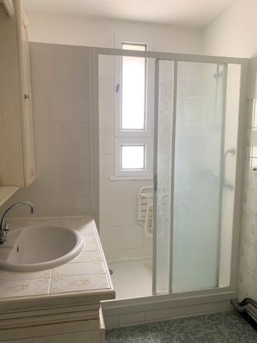 Location Appartement 2 pièces 55m² - Photo 4