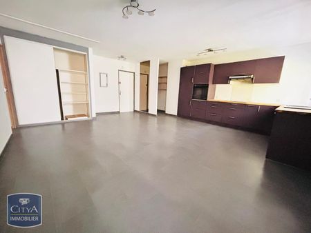 Location Appartement 4 pièces 79m² NOISY LE GRAND 93160 - Photo 2