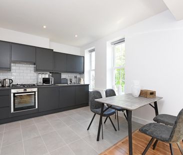 Studio Flat, Rushey Green, SE6 - Photo 2