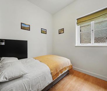 Flat 16 Finchley Road, Hampstead NW3 7AJ - Photo 3