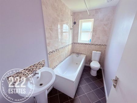 1 bedroom penthouse to rent - Photo 4