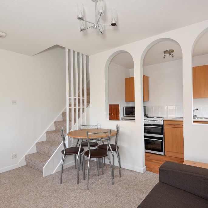 1 bedroom semi-detached house to rent - Photo 1