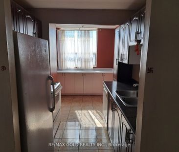 For Lease - 3 Lisa Street Unit# 911, Brampton, Ontario - Photo 5