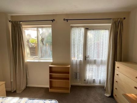2 Bedroom House To Rent in Lenton - Photo 5