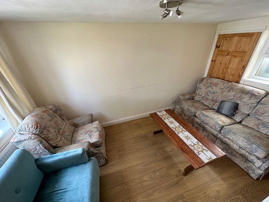 4 bedroom semi-detached house to rent - Photo 1