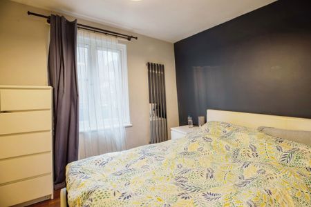 Chic Ground Floor Maisonette with Gardens for Rent in London, SE16 - Photo 4