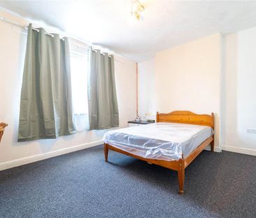 4 bedroom house to rent - Photo 3