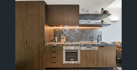 Fully Furnished City Home - Photo 5