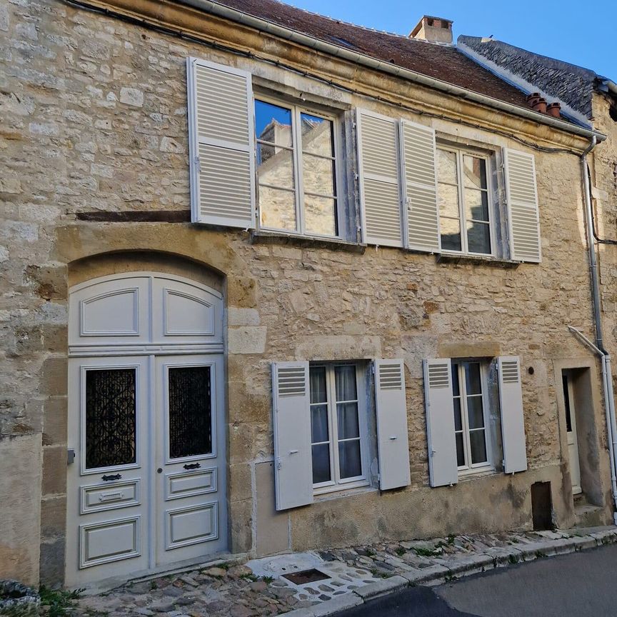 Appartement type 2 au centre de Vézelay - Photo 2