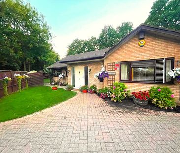 Vicarage Crescent, Egham, Surrey, TW20 9JP - Photo 4