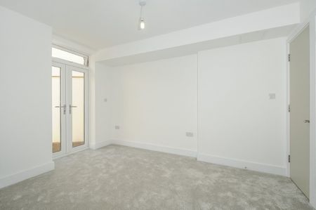 3 Bed Flat, Evering Road, E5 - Photo 4