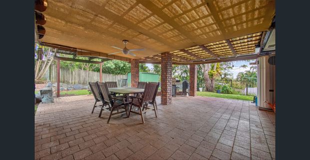 Low Set Family Home in Cul-De-Sac! - Photo 1