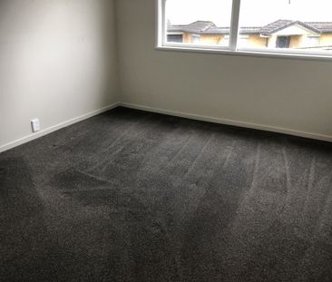 488 Hillsborough Road - Photo 2