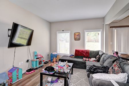 For Lease - 324 Equestrian Way Unit# 17, Cambridge, Ontario - Photo 4