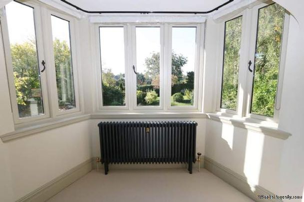 6 bedroom property to rent in Reading - Photo 1