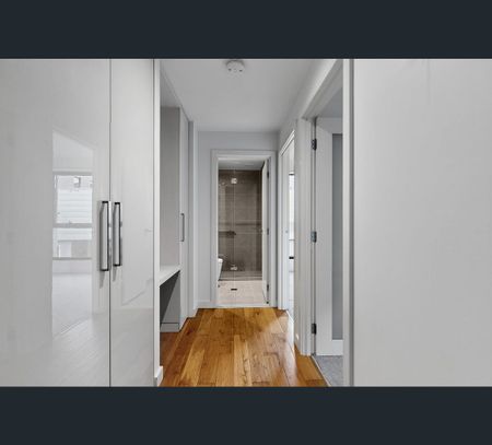 108/2 Tweed Street, Hawthorn, Vic 3122 - Photo 3