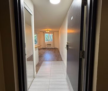 For Lease - 271 Eiwo Court Unit# 201, Waterloo, Ontario - Photo 2