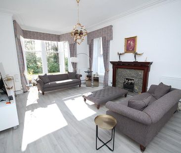 3 bedroom flat to rent - Photo 6