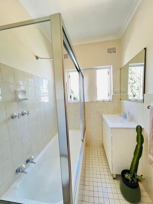 Rose Bay - Photo 1