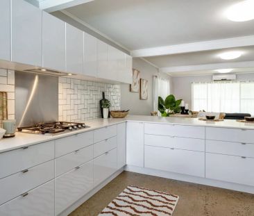 Unique Spacious Home with Pool - Photo 5