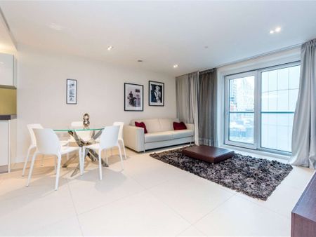 Stunning one bedroom apartment in this luxury City development. - Photo 3