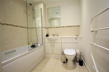 1 bedroom apartment to rent - Photo 5