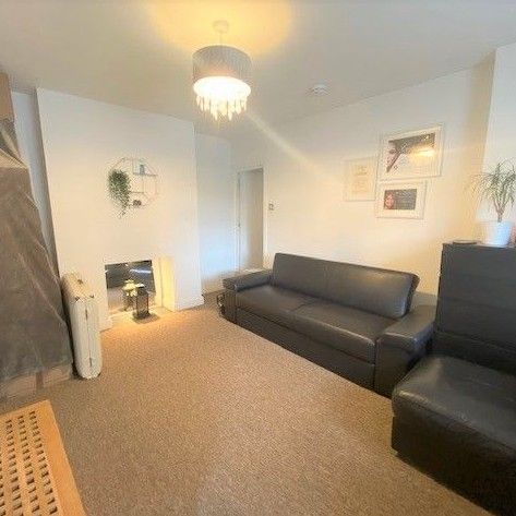 1 Bed Flat, St George, BS5 - Photo 1