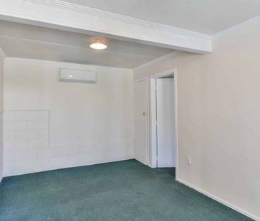 GREY LYNN CUTIE - Photo 3