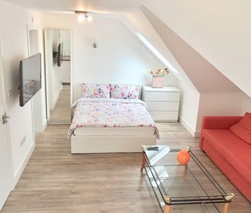 Studio Flat, Claremont Road, NW2 - Photo 3