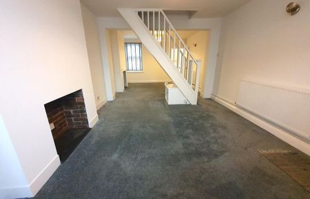 2 bedroom terraced house to rent - Photo 2
