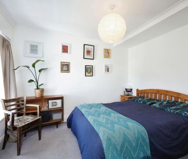 2 bedroom semi-detached house to rent - Photo 2